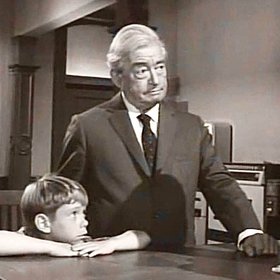 ALFRED HITCHCOCK PRESENTS - Presents - Door Without a Key