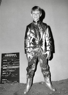 Will Robinson continuity shot 1st season spacesuit