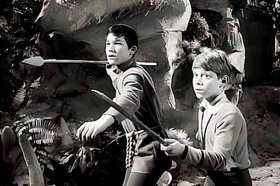 Guest star Kurt Russell takes aim